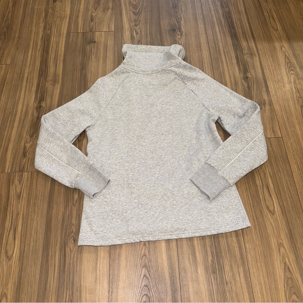Under Armour Sweatshirt - Picture 3 of 4